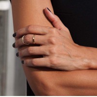 /album/pe%c3%a7as-folheadas-a-ouro-18k/large-floating-cuff-es-jpg/